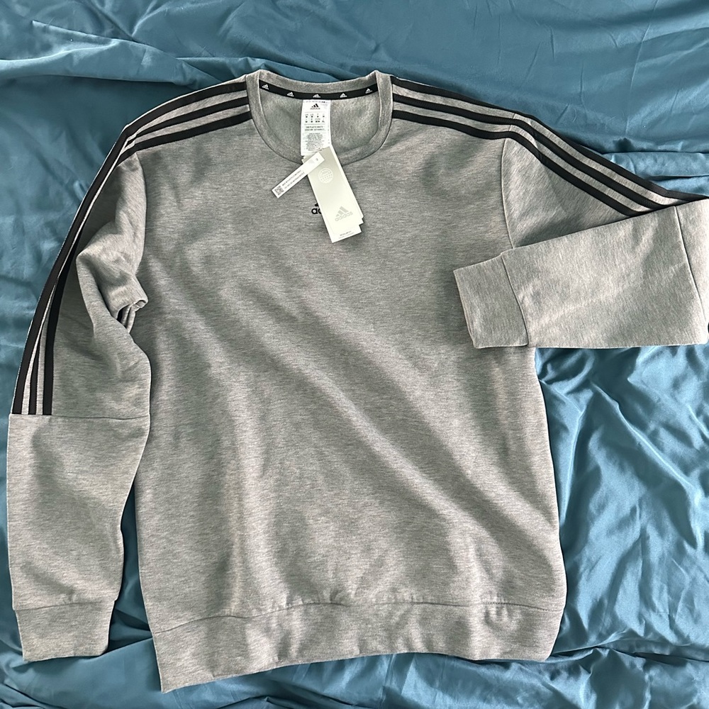 Adidas sweatshirt. Men’s hundred percent polyester. Quality 4 - Picture 2 of 5